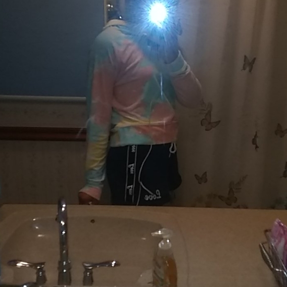 Tie dye long sleeve crop top with a hood - Picture 5 of 5